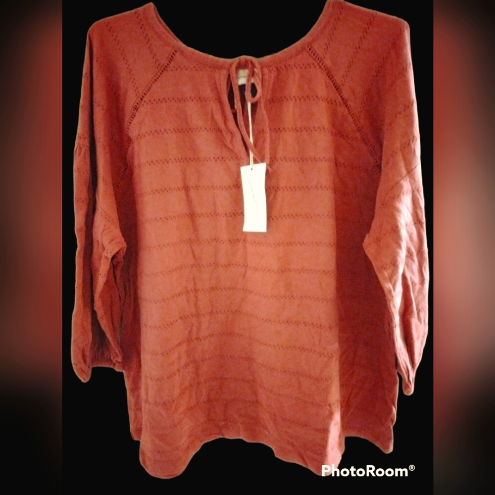 Universal Threads Santa Fe Rose colored size Large  and XL Blouse